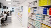 اولتیماتوم جدی داروسازان به وزارت بهداشت؛ داروخانه‌ها از 15 دی چک خرید دارو را متوقف می‌کنند!