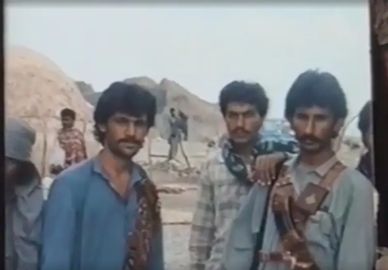 ببینید/لحظه امان‌نامه گرفتن عیدوک از حاج قاسم