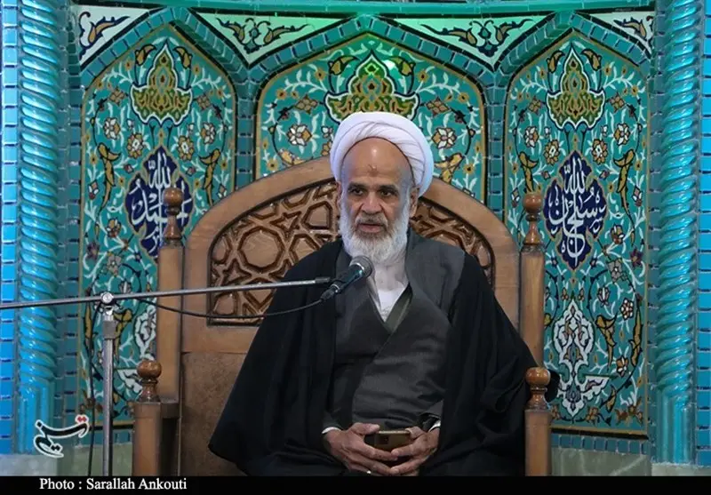 آیت‌الله شیخ‌بهائی فاش کرد: چگونه دشمن به دنبال تفرقه بود و امام(ره) پرچم وحدت را برافراشت!