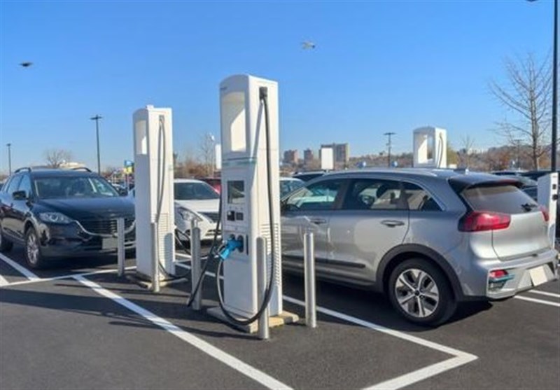 دیوان محاسبات فاش کرد: وزارت صمت فرصت طلایی واردات خودروهای برقی را از دست داد!