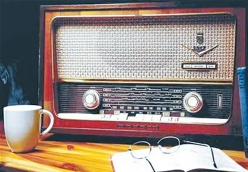 رادیو با جایزه «سیمرغ صدا» به دفاع جدی از زبان فارسی می‌پردازد!