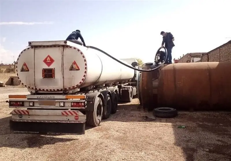 کشف بزرگ‌ترین دپوی سوخت قاچاق 150 هزار لیتری در بندر چیروئیه بندرلنگه!