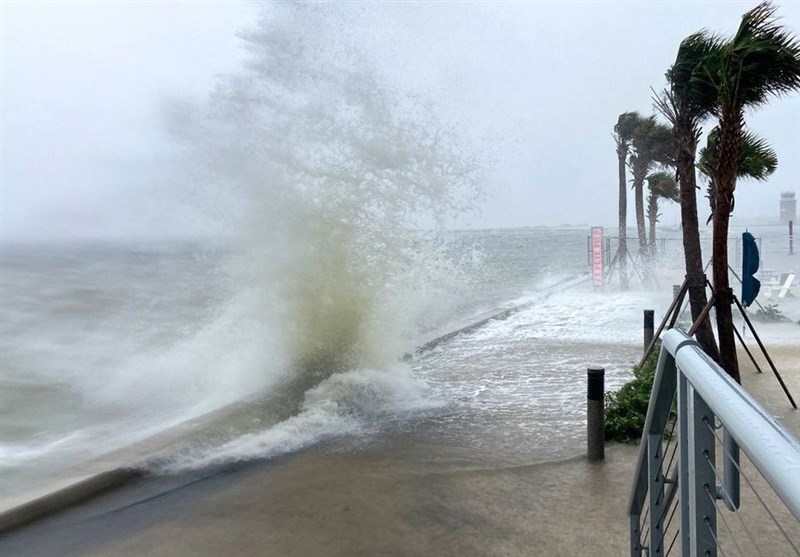 هشدار زرد دریایی در بوشهر: موج‌های 2 متری در راه هستند!