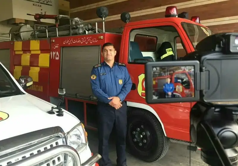 فرمانده‌ای که از میدان رسالت تا شب‌های چهارشنبه‌سوری، آتش‌نشانی را به زندگی خود پیوند زده است