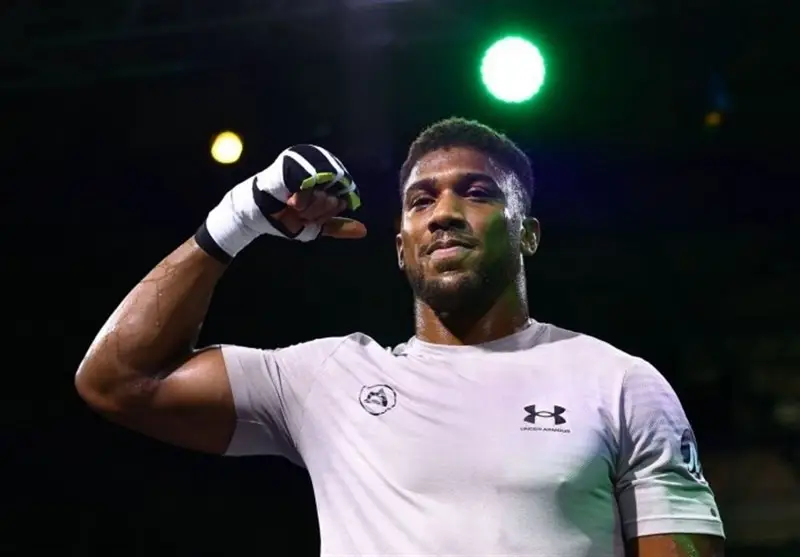 آنتونی جاشوا با خرید پنت‌هاوس «قصر آسمانی» عمان، رکورد گران‌ترین ملک را شکست!