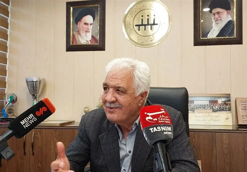 چرا وعده درمان رایگان بازنشستگان هنوز عملی نشده است؟ جزئیاتی که نمی‌دانید!