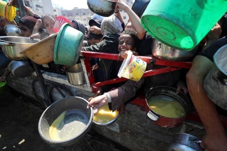 فاجعه در غزه؛ هزاران بیمار در انتظار خروج جان خود را از دست می‌دهند و اسرائیل مایحتاج حیاتی را گروگان گرفته است