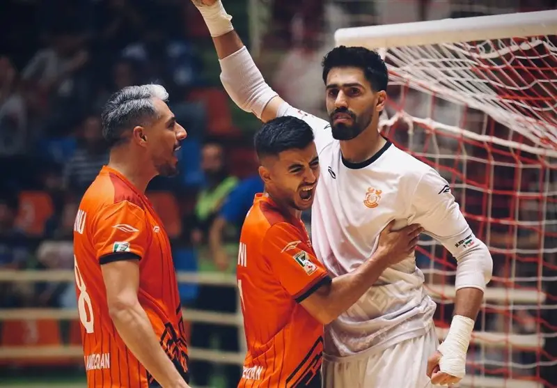 رستمی‌ها: پیروزی مقابل عرشیا نتیجه تلاش بی‌وقفه تیم بود؛ آرزو دارم دوباره پیراهن تیم ملی را برتن کنم