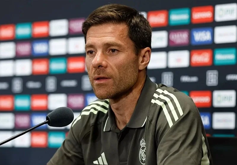 آلونسو فردا درباره بازی امباپه در لالیگا تصمیم می‌گیرد؛ رابطه گرم با ستاره‌ها ادامه دارد