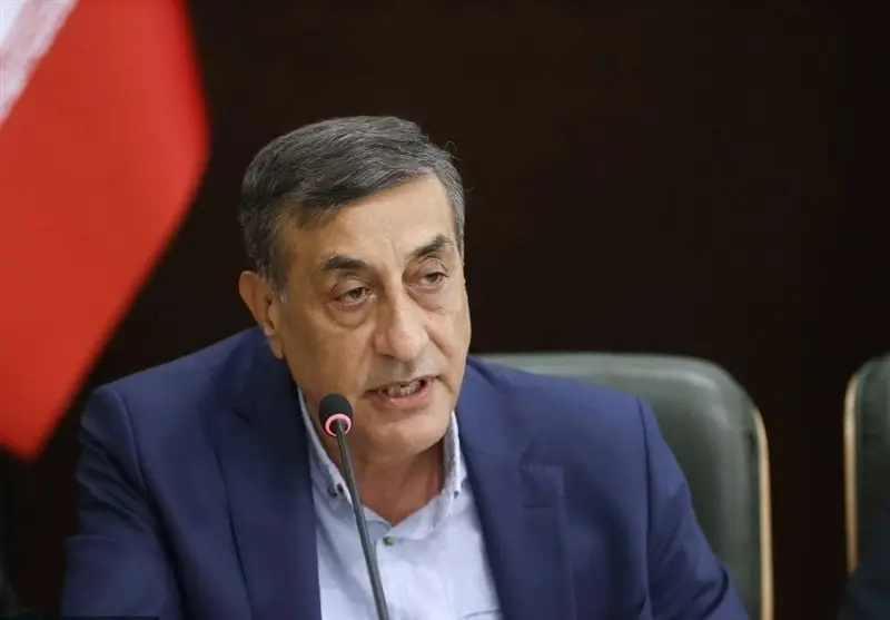 تناقض‌گویی عجیب معاون رئیس‌جمهور درباره نرخ تورم؛ بازی با اعداد یا واقعیت؟