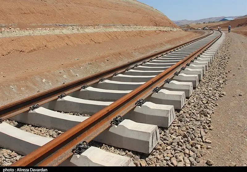 وعده قطار سنندج پس از 18 سال؛ وزیر رفاه چرا سکوت پیشه کرده؟