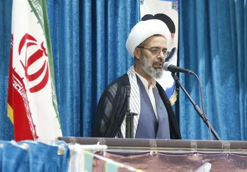 امام جمعه بجنورد هشدار داد: مسئولان نسبت به گرانی و معیشت مردم بی‌تفاوت نباشند!