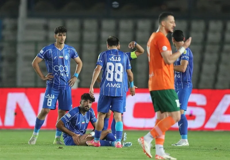 سرنوشت مدافع کلیدی استقلال فردا روشن می‌شود؛ 2 بازیکن مصدوم در انتظار تایید کادر فنی!