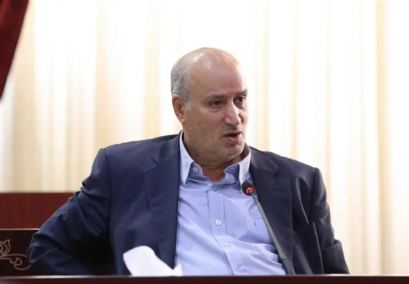 تاج: مخالف بیانیه‌نویسی هستم، با این کار چیزی حل نمی‌شود