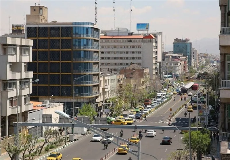 شهرداری تهران در آستانه ساماندهی دستفروشان کتاب خیابان انقلاب؛ مترو جدید هم به زودی افتتاح می‌شود!