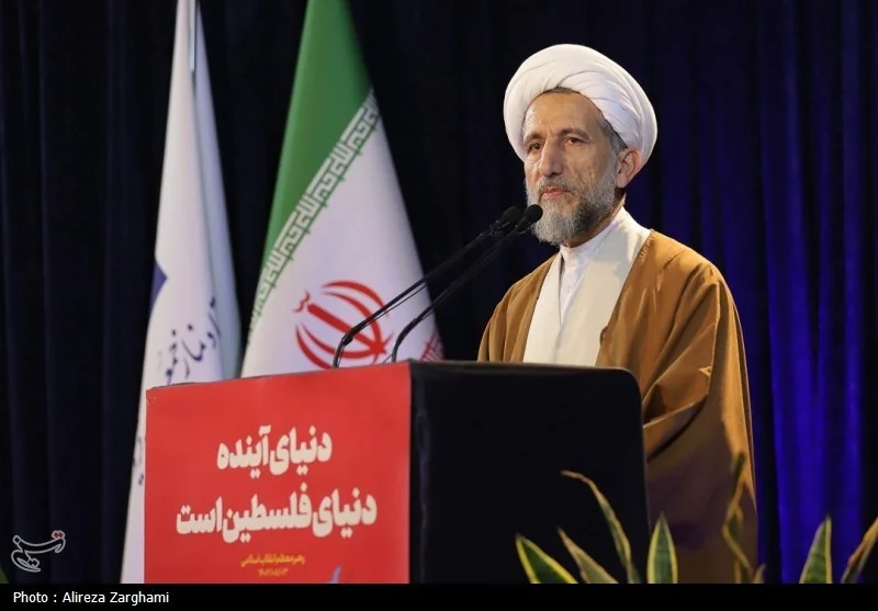 آیت‌الله مظفری: نماز، کلید طلایی کاهش آسیب‌های اجتماعی و پایه سبک زندگی اسلامی