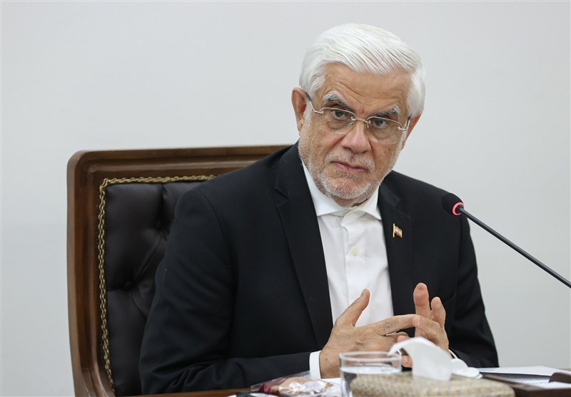 عارف: حضور معنادار دانشجویان حرکت کشور را بیمه کرده است