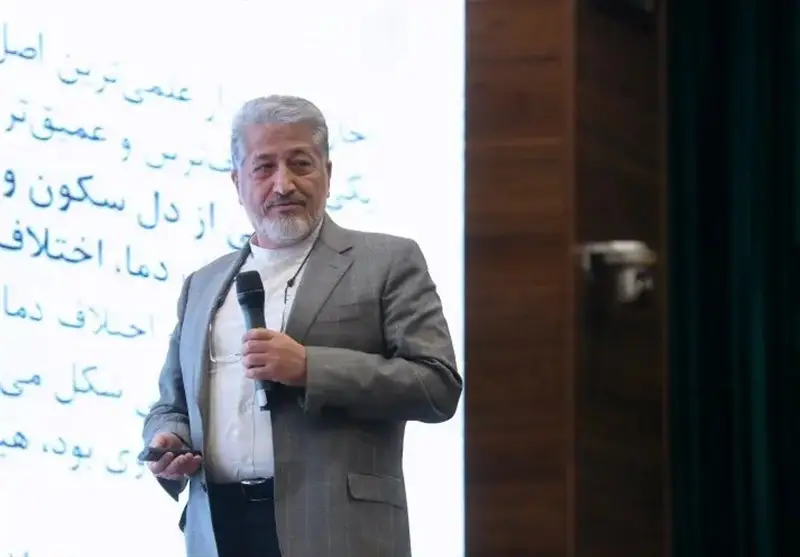 رنجبر به تشکل‌های دانشجویی: دست از تقلید دعواهای سیاسی بردارید!