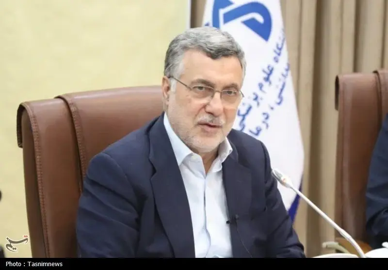 وزیر بهداشت طرح کاهش ظرفیت پزشکی را پیشنهاد داد؛ آیا آموزش پزشکی ایران در خطر است؟