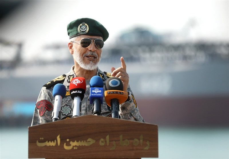 دریادار سیاری: ناوشکن جماران؛ نماد بی‌بدیل خودکفایی نظامی ایران