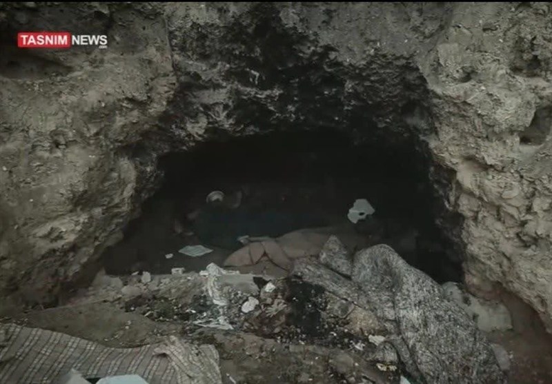 زندگی زیر سایه تاریخ؛ دخمه‌خوابی عجیب در دل تپه قلعه خندان گرگان