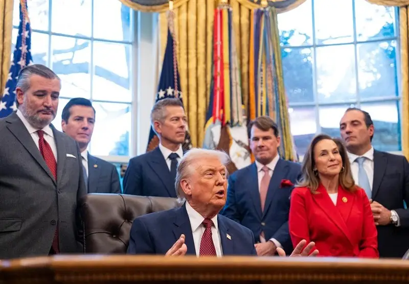 ترامپ قانون لغو دائمی تحریم‌های سوریه را رسماً امضا کرد؛ تحولی بزرگ در روابط بین‌الملل