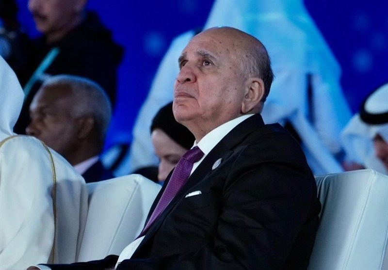 وزیر خارجه عراق: عراق به دنبال حفظ توازن حساس میان تهران و واشنگتن است