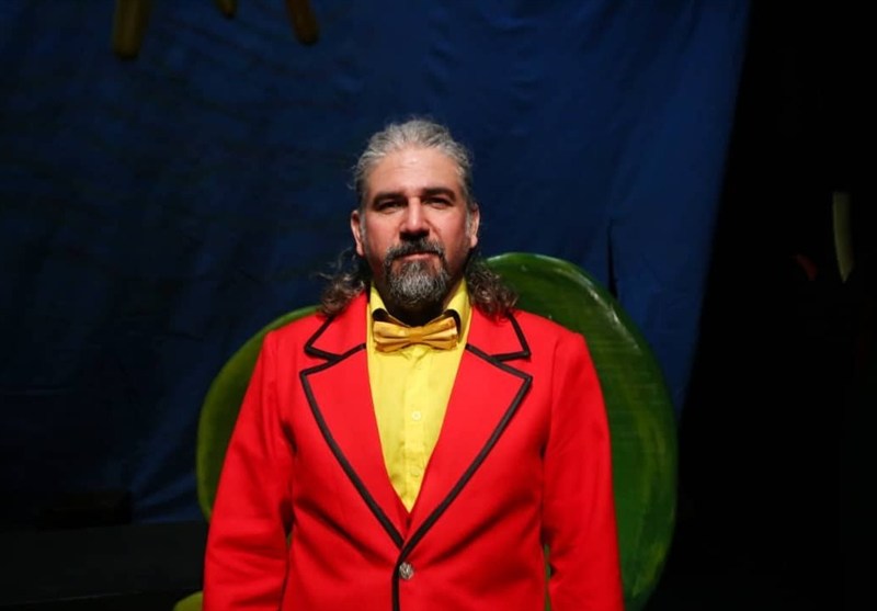 نمایش (لافکادیو) بحران هویت نسل امروز را به تصویر می‌کشد