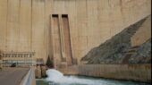 سد زاینده‌رود در پایین‌ترین سطح تاریخ/ ورودی آب به 5.5 مترمکعب رسید