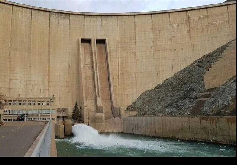 سد زاینده‌رود در پایین‌ترین سطح تاریخ/ ورودی آب به 5.5 مترمکعب رسید