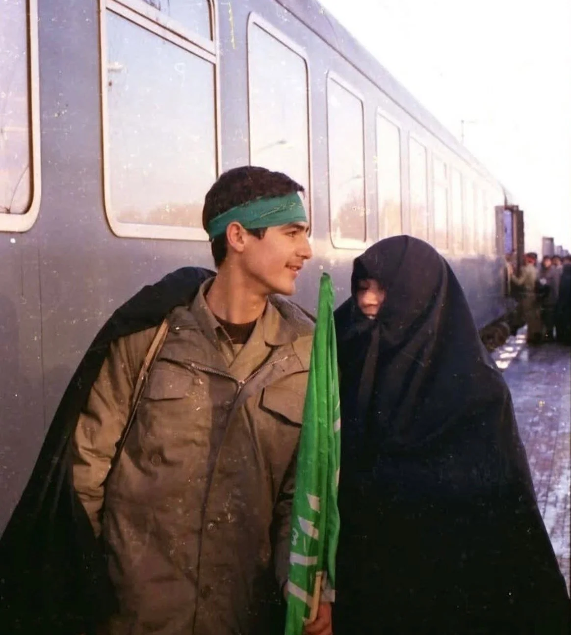 زنان , حضرت زهرا , دفاع مقدس ,