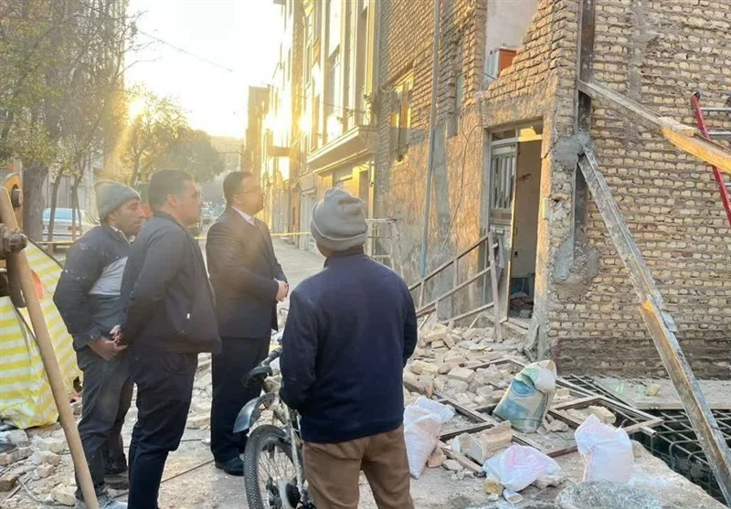 ریزش ناگهانی ساختمان در پاکدشت؛ گودبرداری غیراصولی پشت پرده حادثه‌ای خطرناک