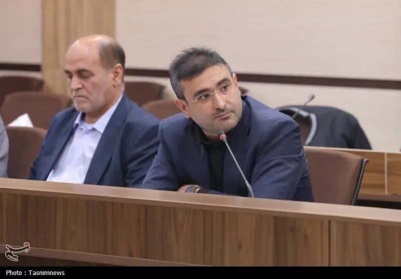 چرا تولیدکنندگان زیر فشار نوسان ارز له می‌شوند؟ پشت‌پرده حمایت‌های ناکافی از صنعت