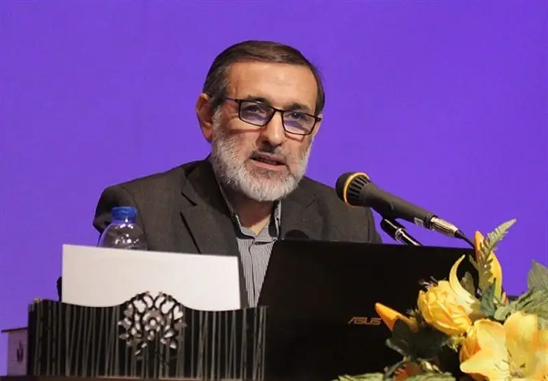 چرا بهره‌گیری از تجربه‌های جهانی، کلید تحول حوزه‌های علمیه است؟