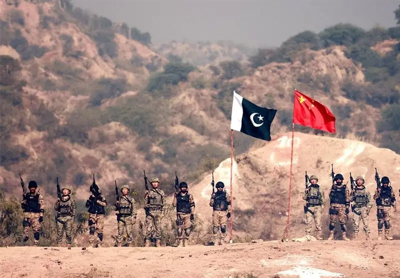 رزمایش مشترک چین و پاکستان علیه تروریسم؛ نیروها چگونه مهارت‌های جنگی را به نمایش گذاشتند؟