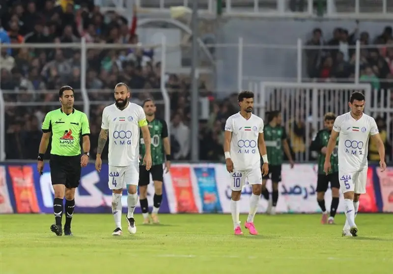استقلال باز هم متوقف شد؛ سومین تساوی متوالی و عقب‌افتادن از کورس قهرمانی!