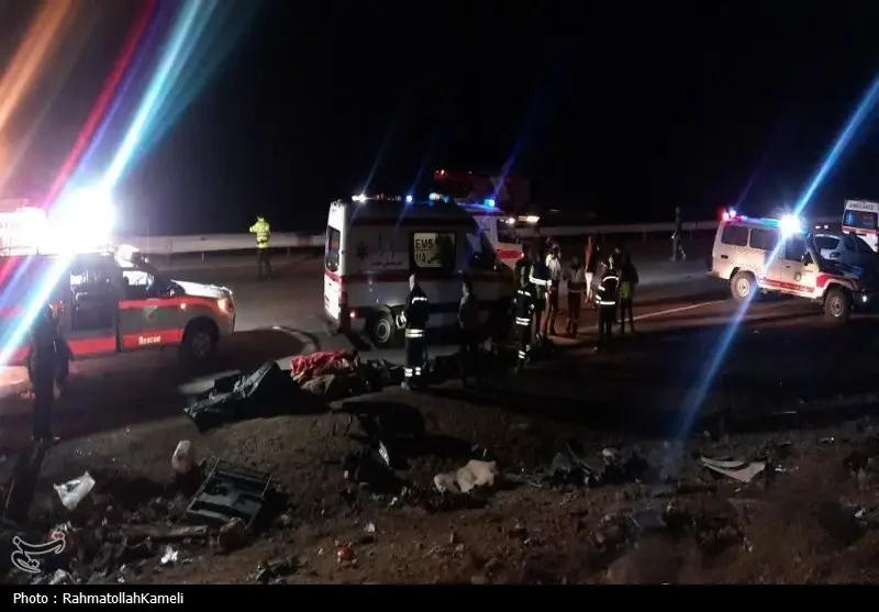 جزئیات هولناک واژگونی اتوبوس در محور اصفهان-نطنز؛ ۱۳ کشته و مصدومان سرشناس به بیمارستان منتقل شدند