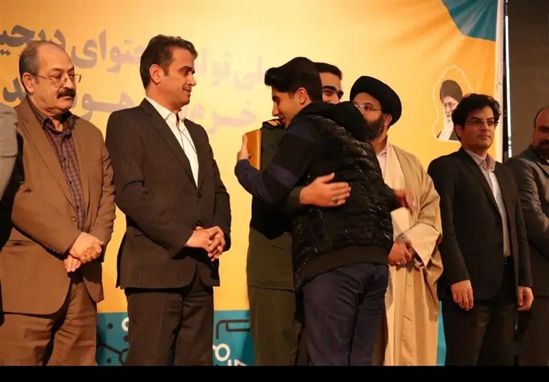 رقابت نفس‌گیر جوانان در رویداد «خرم‌آباد هوشمند»؛ برگزیدگان معرفی شدند!