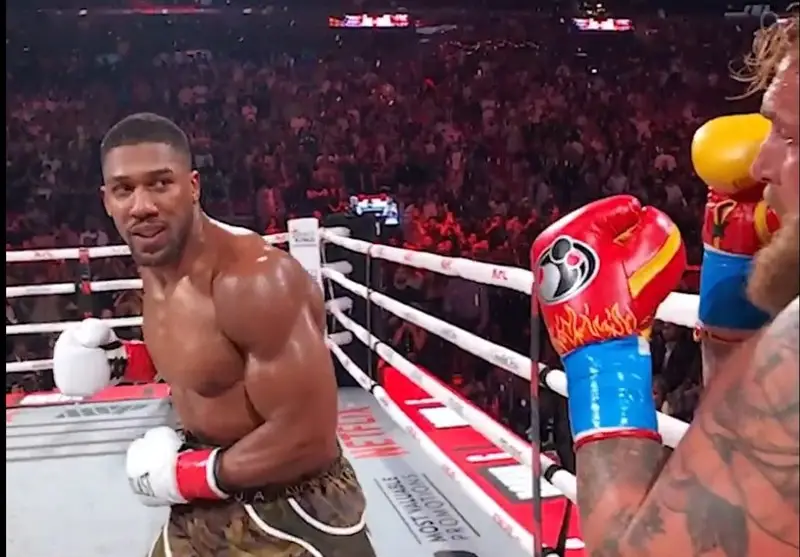 جاشوا با ناک‌اوت تاریخی، رویای جیک پل را در میامی به خاک سپرد + فیلم