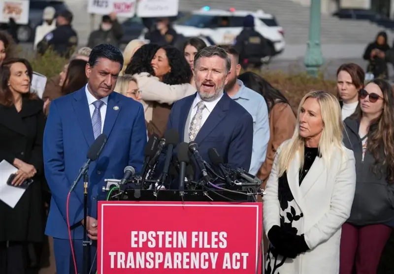 وزارت دادگستری ترامپ زیر آتش انتقادها پس از انتشار ناقص فایل‌های اپستین!