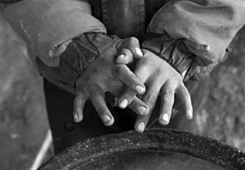 خانه‌ای بدون دیوار؛ داستان تلخ کودکی که زیر سرمای بی‌رحم البرز می‌لرزد