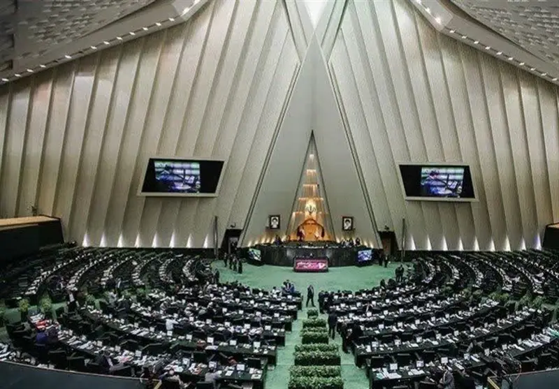 نامه هشدارآمیز 165 نماینده مجلس: تورم افسارگسیخته نتیجه سیاست‌های ارزی غلط است!