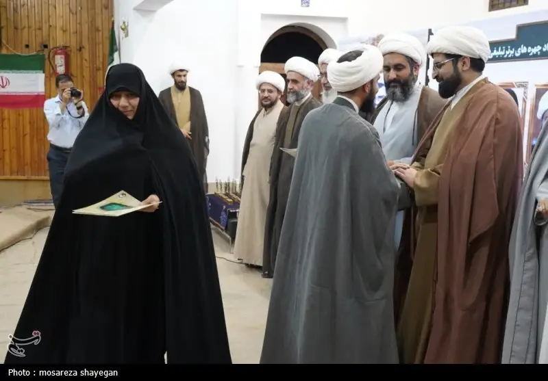 رونمایی از 11 چهره برجسته تبلیغی استان بوشهر در آیینی ویژه + تصاویر جذاب