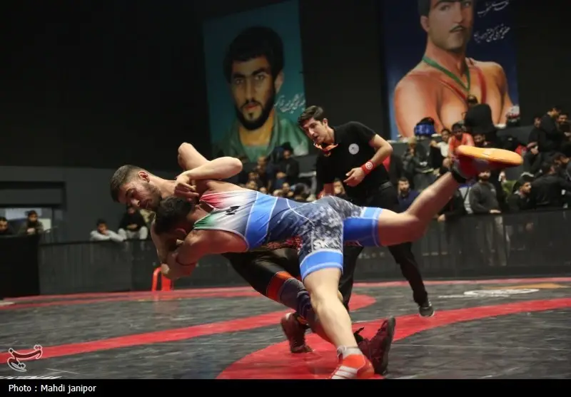 پایان نفس‌گیر سی‌امین دوره کشتی آزاد نیروی زمینی سپاه؛ رقابت ۲۰۰ قهرمان در ۱۰ وزن!