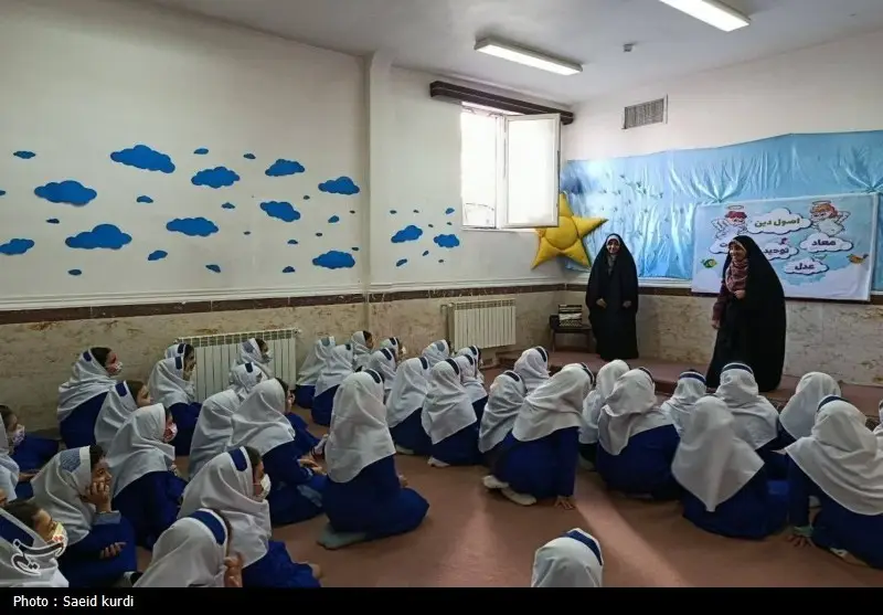 جشن تکلیف 370 دانش‌آموز بیجاری؛ آغاز رسمی مسئولیت دینی کودکان در آیینی ویژه + فیلم