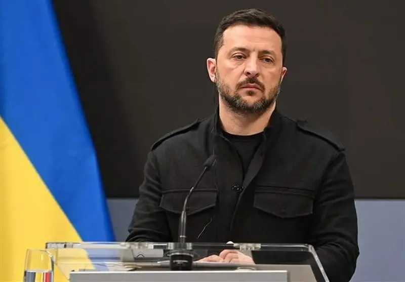 زلنسکی در سایه حکومت نظامی؛ آیا باز هم رئیس‌جمهور می‌شود؟
