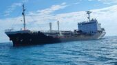 توقیف نفتکش حامل 4 میلیون لیتر سوخت قاچاق در خلیج فارس؛ 16 خدمه بازداشت شدند