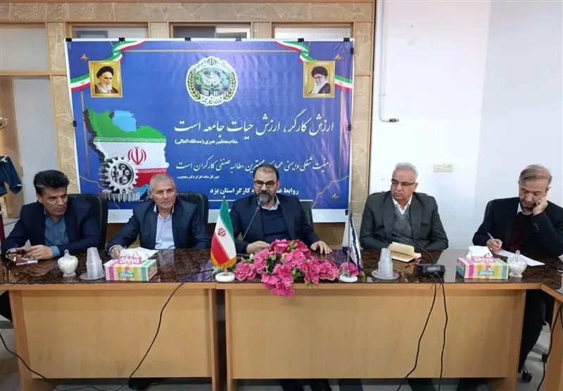 چرا کارفرمایان دست به دامان تشکل‌های کارگری نمی‌شوند؟ سرگردانی کارگران در مشاغل سخت و زیان‌آور ادامه دارد!