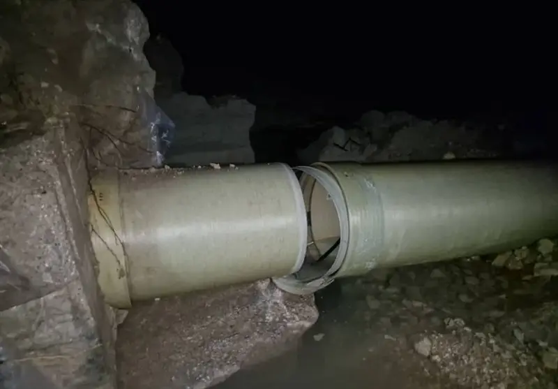 آبفا فارس در حالت اضطراری برای رفع فوری شکستگی خط انتقال آب گراش!