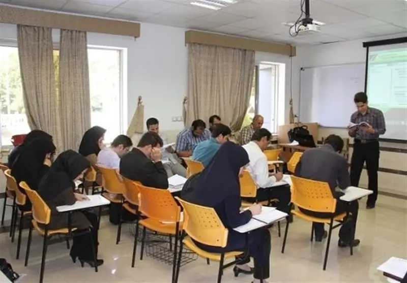 شرط جدید و اجباری بیمه برای خودروهای دانشجویان عراقی در سمنان؛ راهکاری برای امنیت تردد